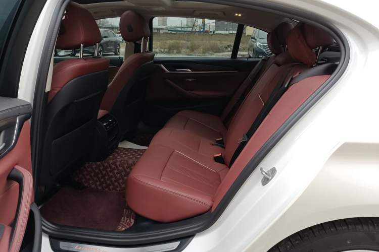 Used BMW 5 Series New Energy 2021 535Le Luxury Package
