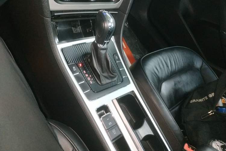 Used Volkswagen Passat 2014 1.8TSI DSG Prestige Edition
