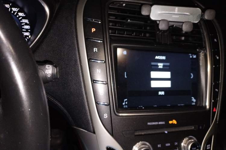 Used Lincoln MKX 2015 2.0T Four-Wheel Drive Luxury Edition
