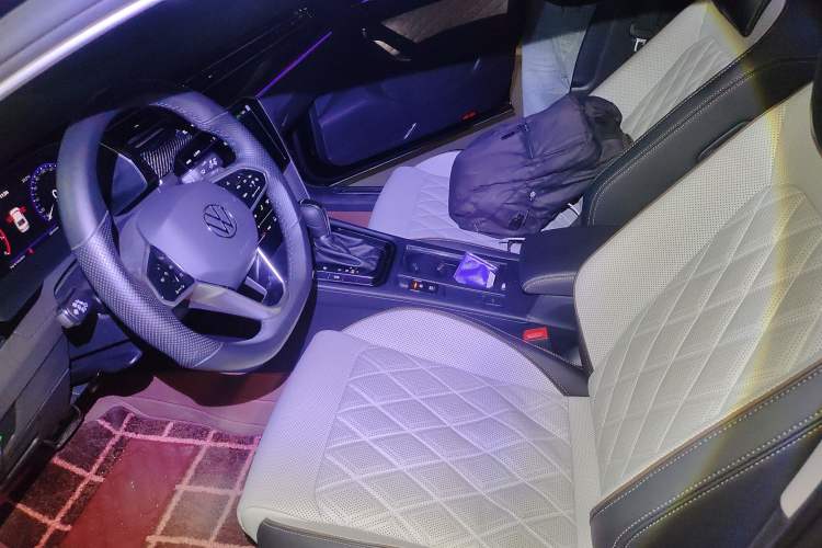 Used Volkswagen Magotan 2023 2 Million Units Limited-Edition 380TSI DSG Flagship Version
