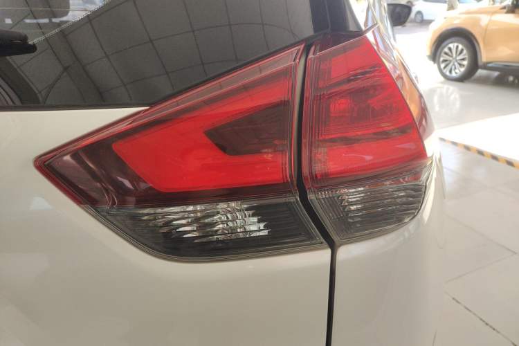 Used Nissan X-Trail 2020 2.0L XL ITS CVT 2WD SmartConnect Comfort Edition
