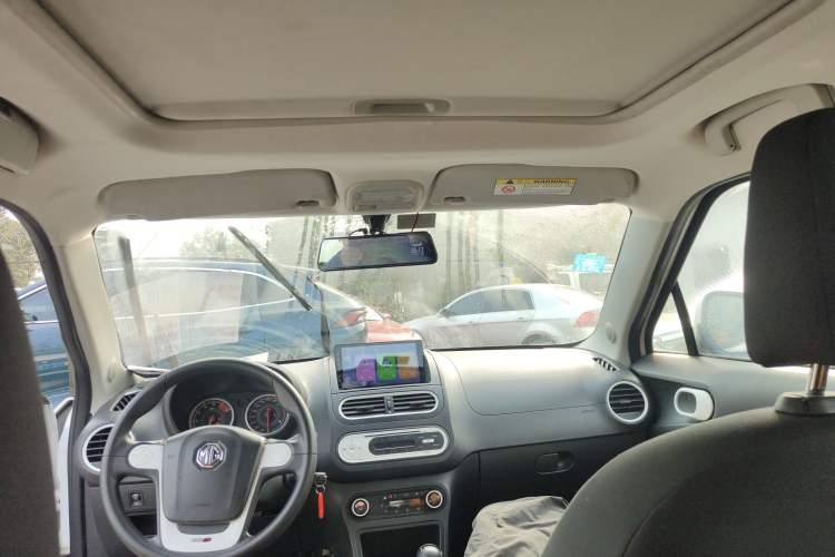 Used MG 3SW 2015 1.5L AMT Elite Version
