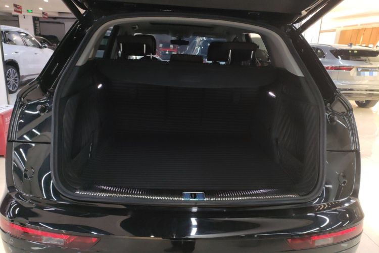 Used Audi Q5L 2022 Updated 45T Luxury Dynamic Version
