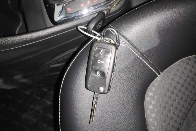 Used Volkswagen Santana 2015 Haval H6 1.6L Automatic Comfort Model