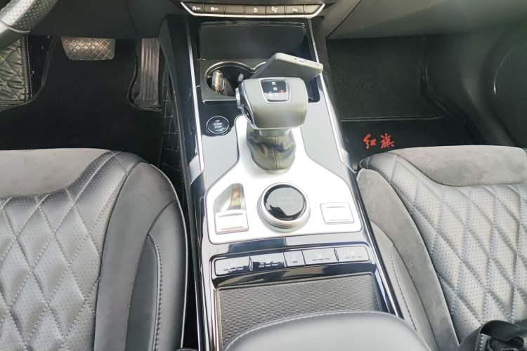 Used Hongqi HS5 2019 2.0T Smart Connect Flagship All-Wheel-Drive Version
