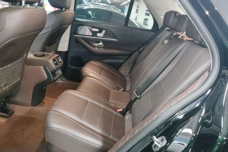 Used Mercedes-Benz GLE 2023 GLE 350 4MATIC Stylish Model
