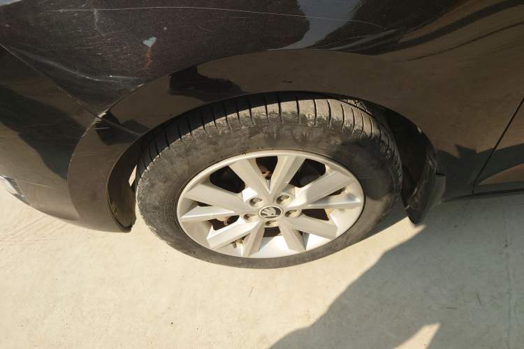 Used Skoda Rapid 2016 1.6L Manual Trend Edition
