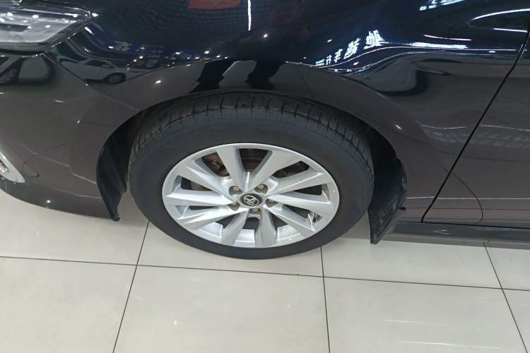 Used Toyota Camry 2021 2.0G Luxury Edition

