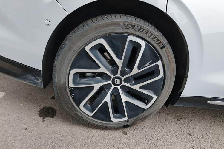 Used Baojun Enjoy 2025 Plug-in Hybrid 140km Luxury Edition