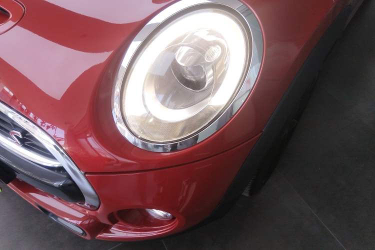 Used  MINI 2015 2.0T COOPER S Five-Door Edition
