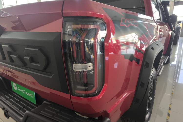 Used JMC DaDao 2024 Explorer 2.3T Gasoline Automatic 4x4 Extreme Edition
