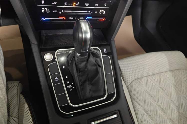 Used Volkswagen Magotan 2023 2 Million Units Commemorative Edition 330TSI DSG Luxury Version