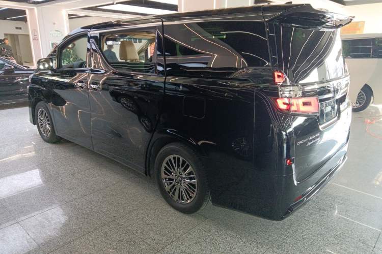 Used Toyota Vellfire 2021 Crown Dual-Engine 2.5L HV Prestige Edition