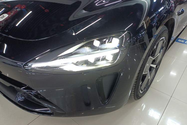 Used  SU7 2024 Rear-Drive Ultra-Long Range Advanced Pro-Level Intelligent Driving Version
