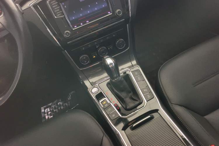 Used Volkswagen Passat 2016 330TSI DSG Prestige Edition
