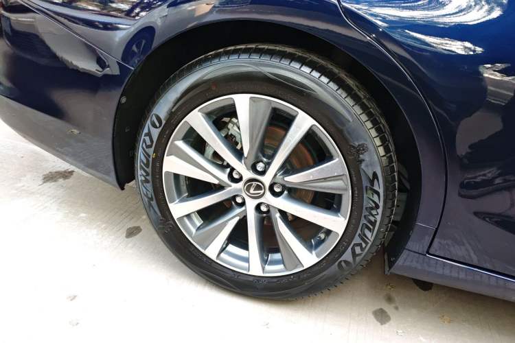 Used Lexus ES 2020 200 Excellence Edition