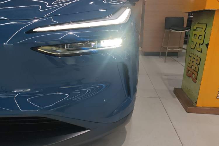 Used ONVO L60 2024 60 kWh All-Wheel Drive