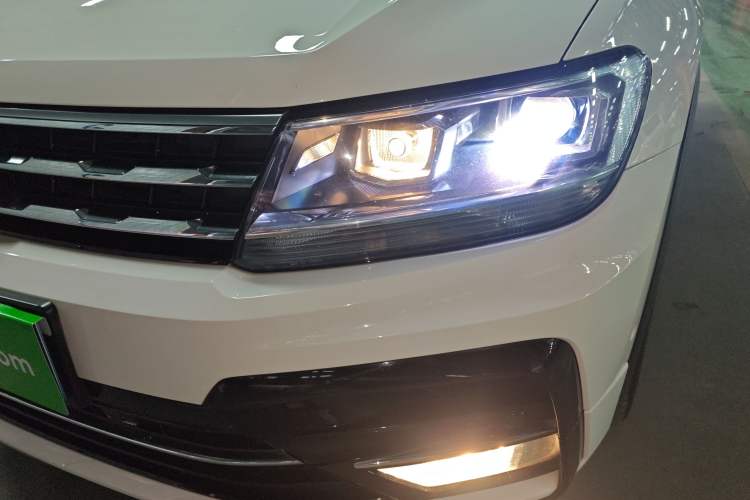 Used Volkswagen Tiguan L 2021 330TSI Automatic Two-Wheel Drive R-Line Enhanced Edition
