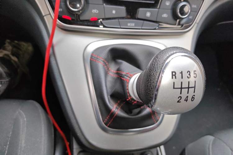 Used Haval M6 2019 1.5T Manual Two-Wheel Drive Urban Version China VI Standard