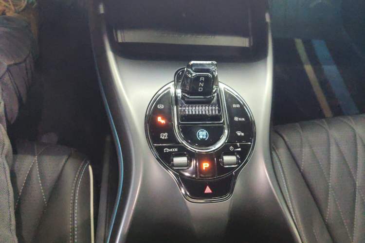 Used BYD Seal 2022 550 km Standard Range Rear-Wheel Drive Prestige Version
