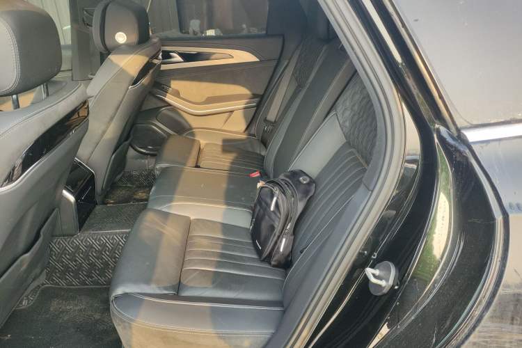 Used Hongqi H9 2022 2.0T Smart Connect Flagship Edition
