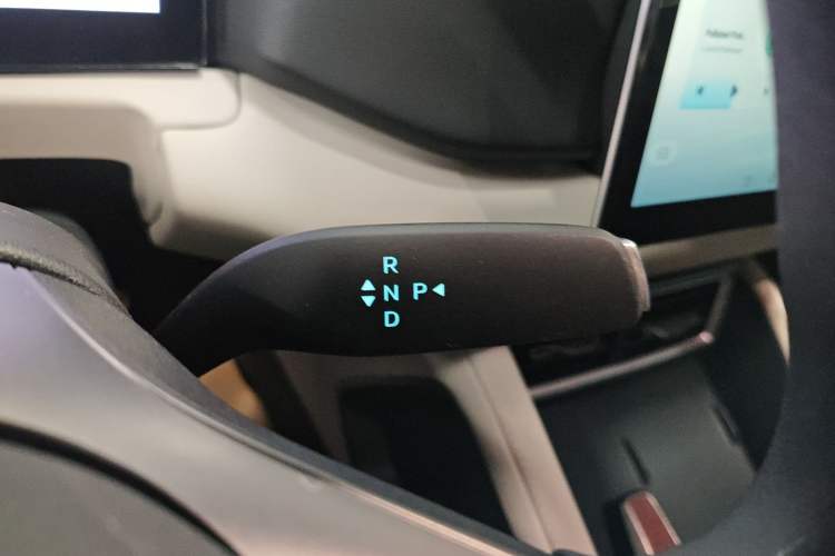 Used BYD Yuan UP 2025 Model 301KM Leading Version
