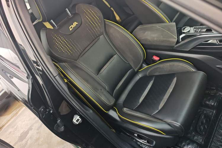 Used Geely Auto Monjaro S 2021 2.0TD Automatic Two-Wheel Drive Lightning Edition
