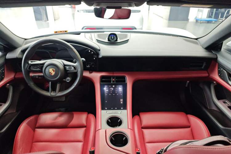 Used Porsche Taycan 2022-Year Updated Taycan
