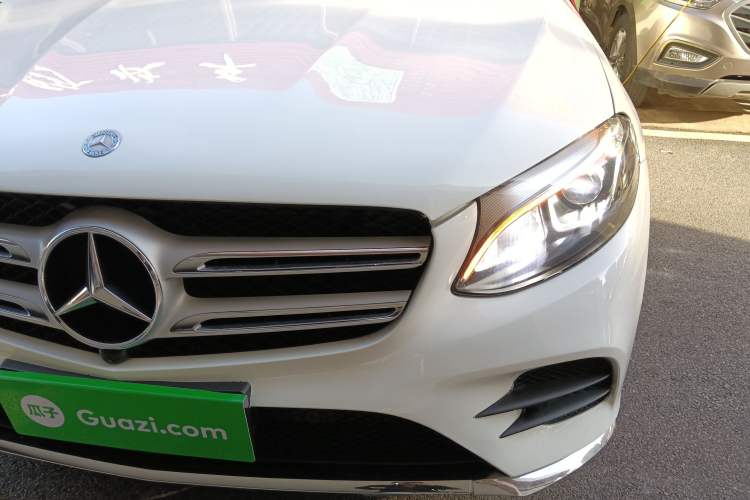 Used Mercedes-Benz GLC 2017 GLC 260 4MATIC Luxury Model
