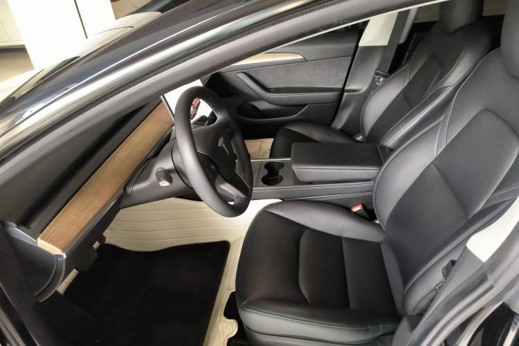 Used Tesla Model 3 2022 Rear-Wheel-Drive Version
