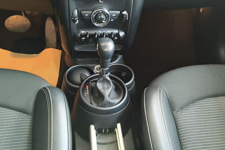 Used  Countryman 2014 1.6L COOPER Fun