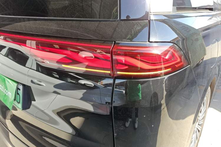 Used BYD Xia 2025 DM-i 1.5T 180km Excellence Model
