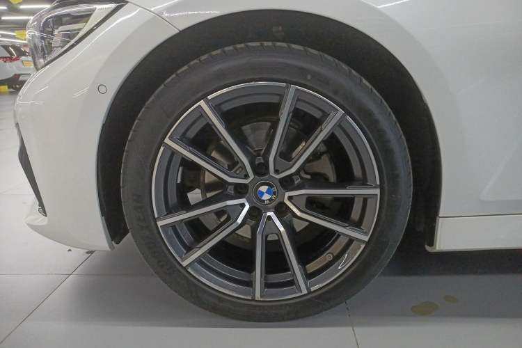 Used BMW 3 Series 2021 Restyled 325Li M Sport Package
