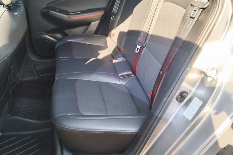 Used Changan Eado 2020 PLUS Blue Whale NE 1.4T GDI DCT Prestige Model
