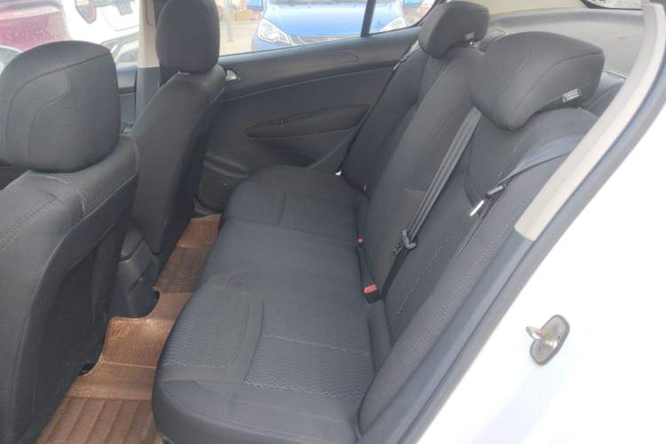 Used Peugeot 308 2014 Enjoy Edition Classic 1.6L Manual YouShang Model
