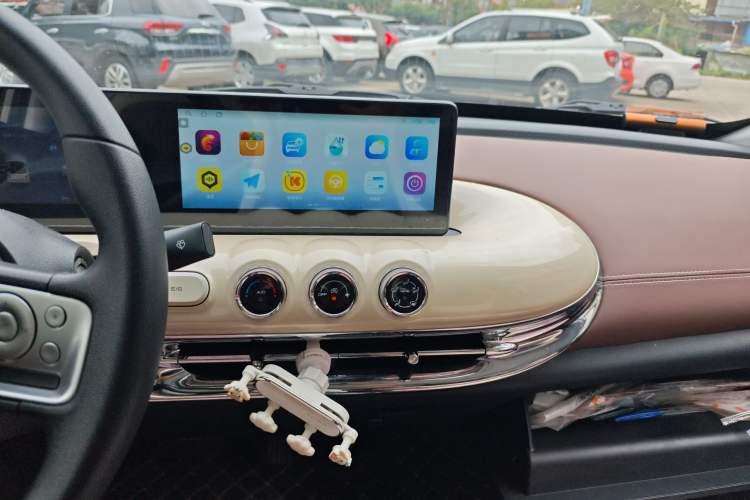 Used Wuling Bingo 2024 333 km Enjoyment Version
