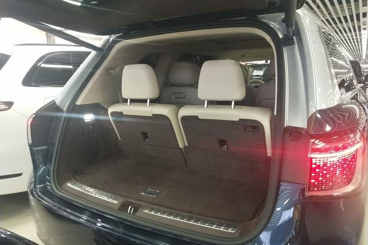 Used Hima AITO M9 2025 Extended-Range Ultra Version 52 kWh 6-Seater