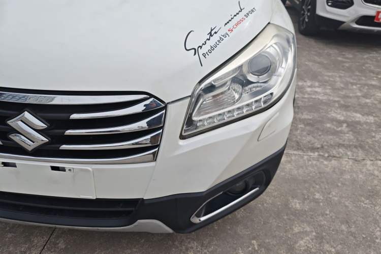 Used Suzuki S-Cross 2015 1.6L CVT Two-Wheel Drive Elite Version
