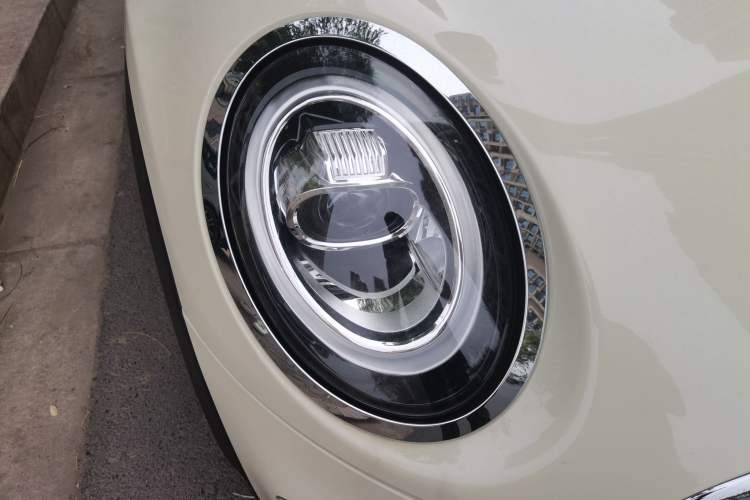 Used  MINI 2016 1.5T COOPER Five-Door Edition
