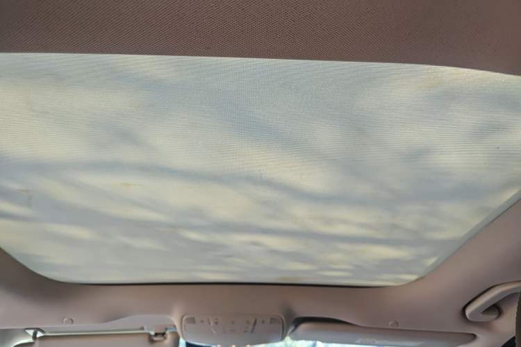 Used Mercedes-Benz E-Class 2019 E 300 L Sporty and Stylish Model