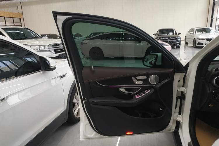 Used Mercedes-Benz GLC 2020 Facelifted GLC 260 L 4MATIC Dynamic Edition
