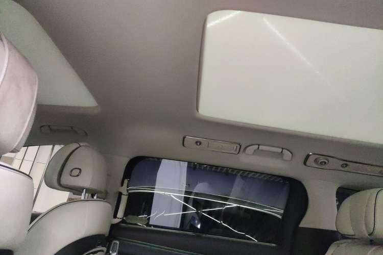 Used Denza D9 2024 DM-i 980 Four-Wheel Drive Prestige Model
