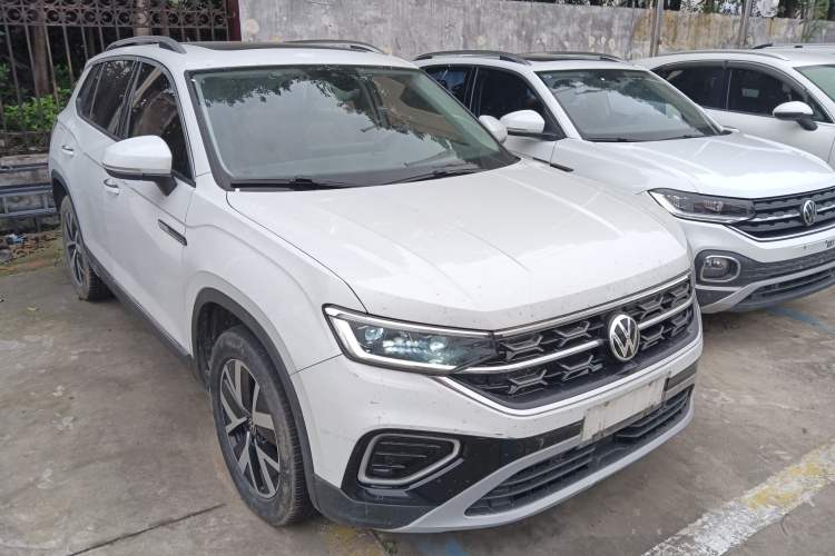 Used Volkswagen Tayron 2023 300TSI Two-Wheel-Drive Luxury Plus Advanced Edition
