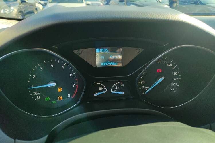 Used Ford Focus 2017 Hatchback 1.6L Automatic Fashion Edition Smart Drive Version