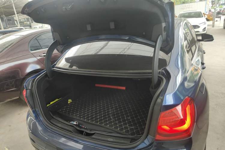 Used BMW 1 Series 2018 118i Design Package Edition
