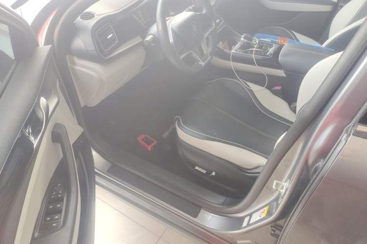 Used BYD Qin PLUS 2021 EV 400KM Luxury Model
