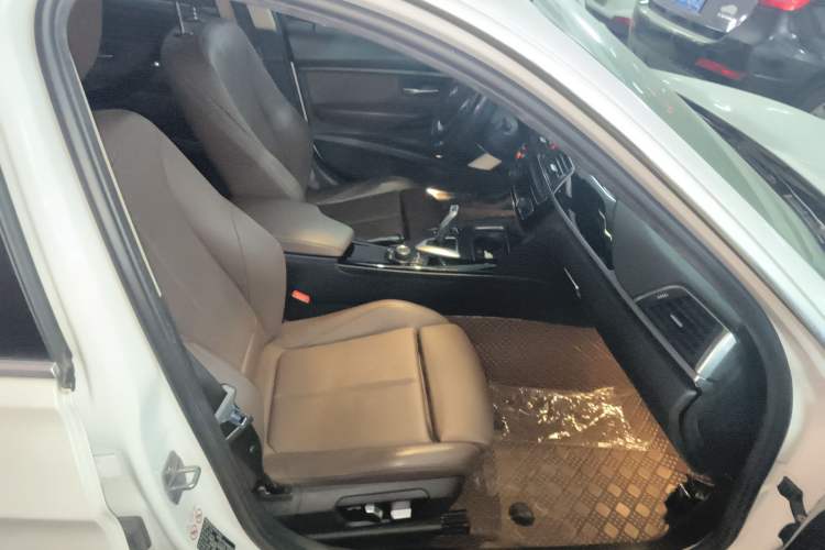 Used BMW 3 Series 2018 320Li Fashion Model
