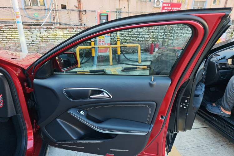 Used Mercedes-Benz GLA 2017 GLA 200 Fashion Model
