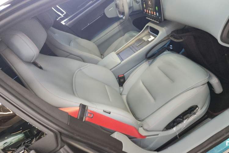 Used  12 2023 650 Three-Laser Four-Wheel Drive Performance Edition