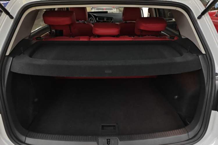 Used Volkswagen Golf 2019 1.6L Automatic Fashion Model China V Standard
